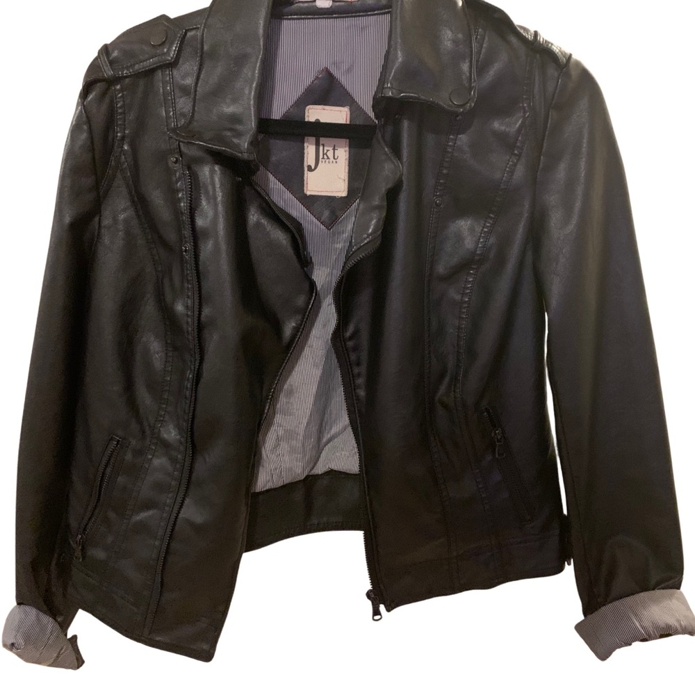 Anthropologie jkt faux leather jacket with pinstripe lining